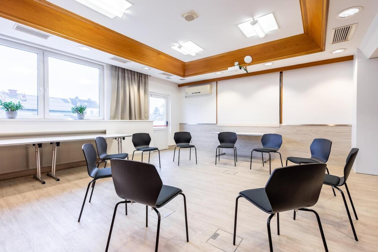 Hotel Reinisch - Near Vienna Airport Schwechat