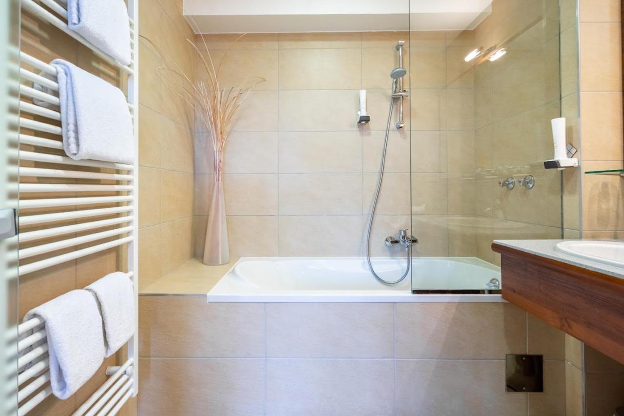 Reinisch - Near Vienna Airport 4*
