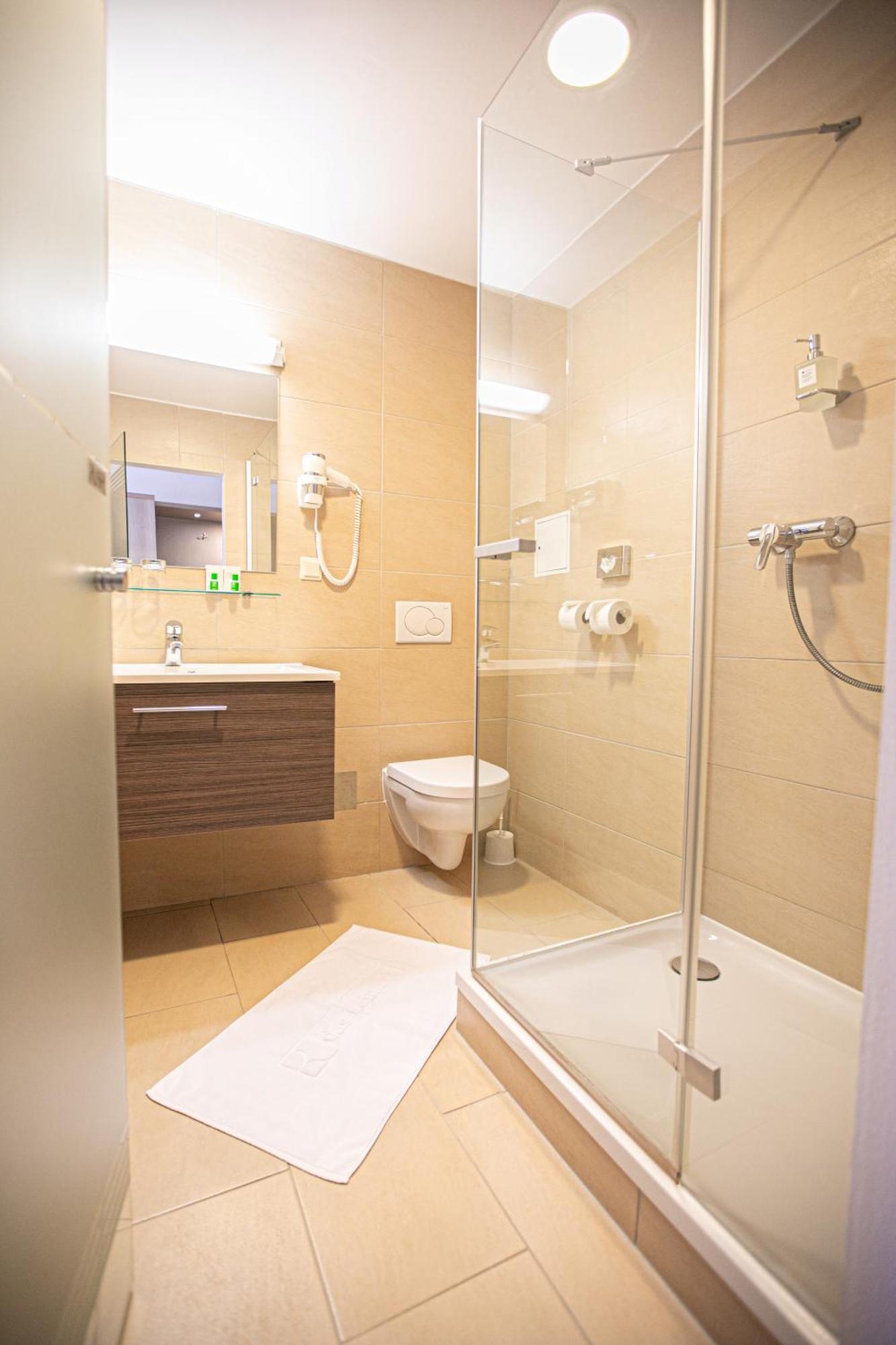 Reinisch Business Hotel 4*