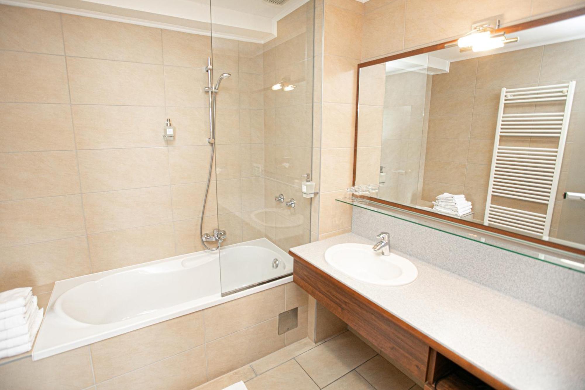 Hotel Reinisch - Near Vienna Airport 4*